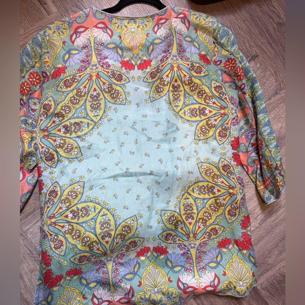 Johnny Was silk Multicolor Floral Blouse with buttons open size as new
